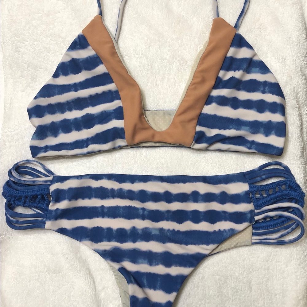 Pacific tide set acacia